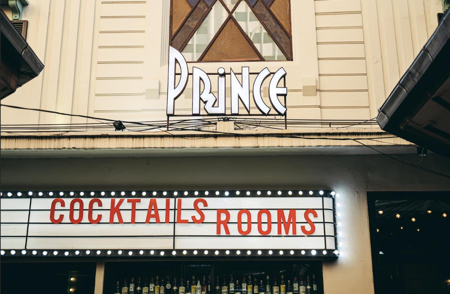 Prince Theatre Heritage Stay Hostel - Silom Бангкок Экстерьер фото